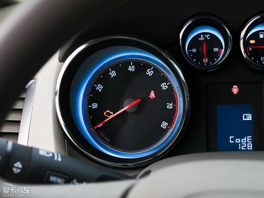 2012ӢGT 1.6L ք(dng)M(jn)ȡ