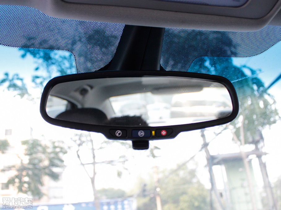 2012ӢGT 1.8L Ԅ(dng)r(sh)Ƥ