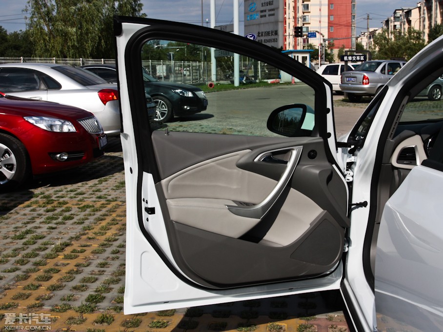 2012ӢXT 1.6L ք(dng)M(jn)ȡ