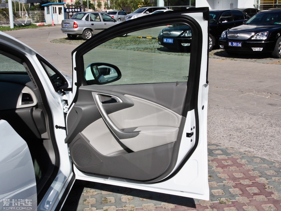 2012ӢXT 1.6L քM(jn)ȡ