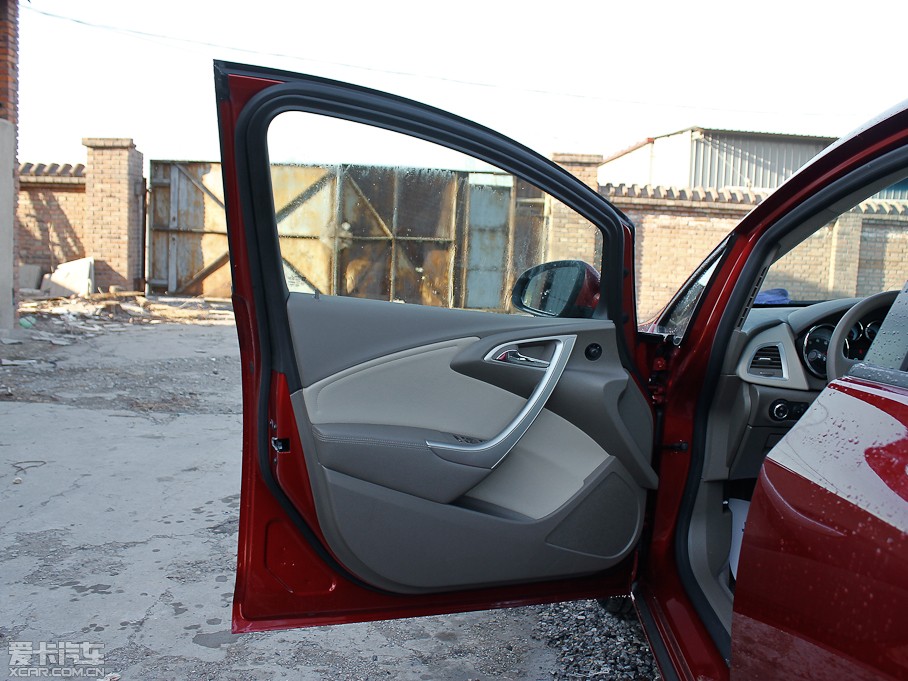 2013ӢGT 1.6L Ԅ(dng)m