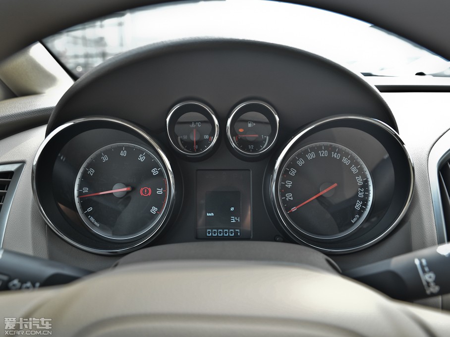 2013ӢGT 1.6L ք(dng)m