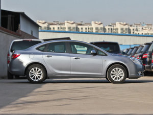 2013款1.6L 手动进取型 整体外观