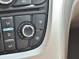 2013款1.6L 手动舒适型 中控区