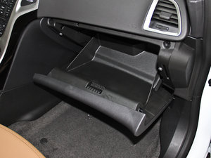 2013款1.8L 自动时尚型 空间座椅