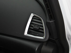 2013款1.8L 自动时尚型 中控区