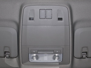 2013款1.8L 自动时尚型 中控区