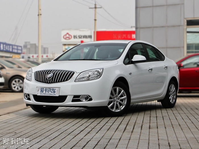 2013款英朗GT现车在售享1.5万元优惠