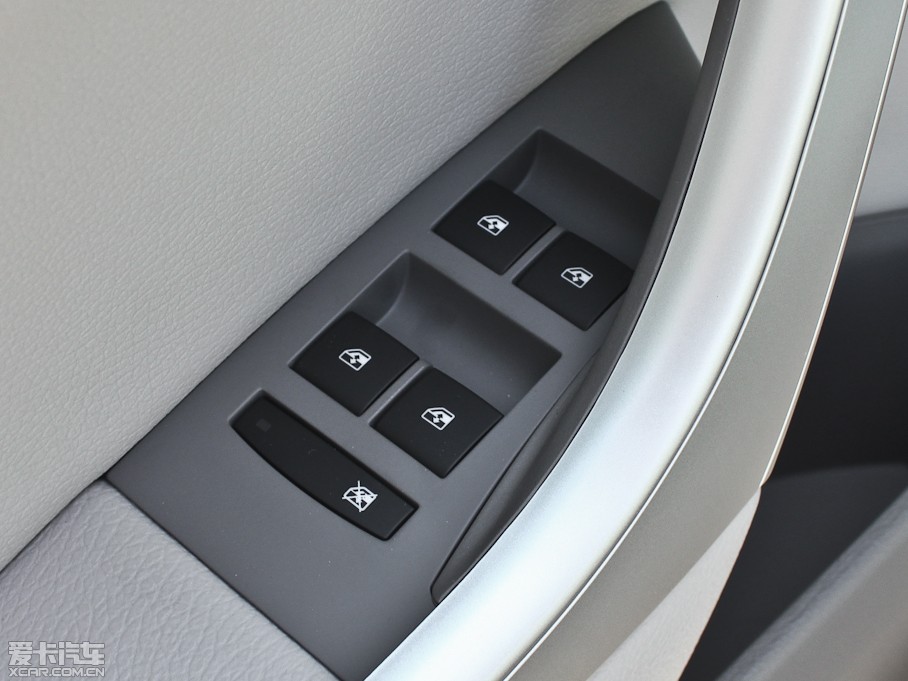 2013��Ӣ��XT 1.6L �Ԅӕr�а�