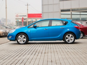 上海通用別克2013款英朗XT