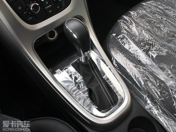 上海通用別克2013款英朗XT