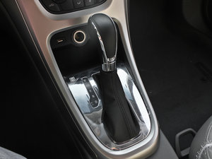 2013款1.6L 自动时尚版 换挡杆