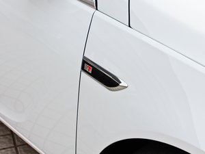 2013款2.0T 纵情运动版 细节外观