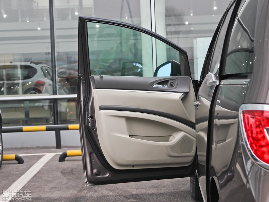 2013eGL8 ES 3.0L GTŰ