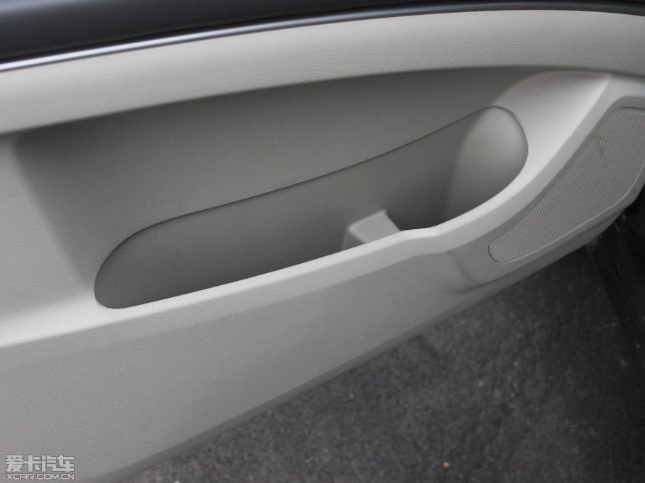 2013eGL8 ES 3.0L GTŰ