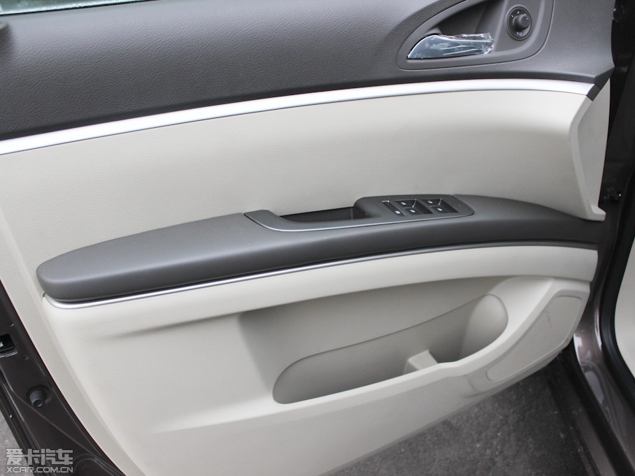 2013eGL8 ES 3.0L GTŰ