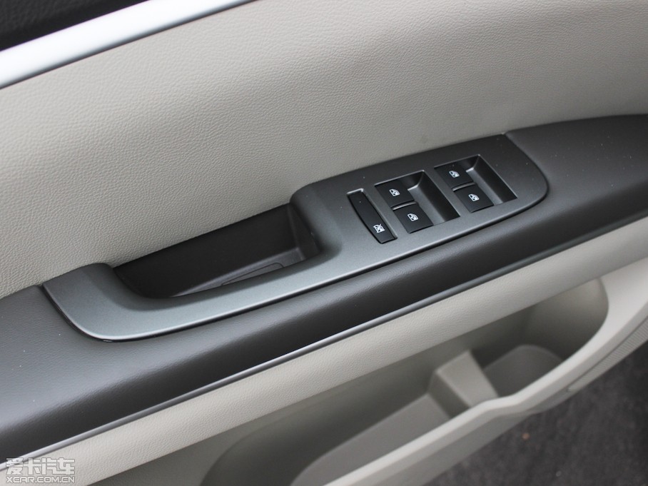 2013eGL8 ES 3.0L GTŰ