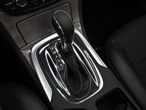 2013款1.6T 自动精英运动型 换挡杆