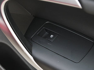 2013款1.6T 自动精英运动型 中控区