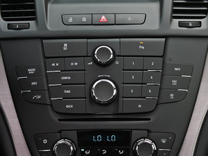 2013款1.6T 自动精英运动型 音响调节