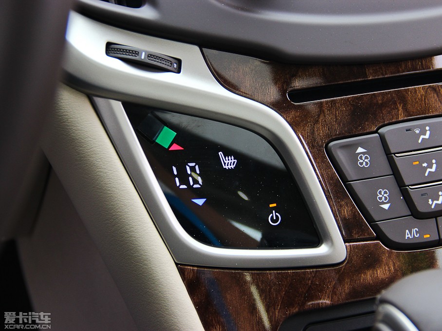 2013���Խ 2.0T SIDI��Ӣ���g��