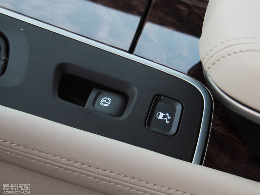 2013���Խ 2.4L SIDI�I�����m��