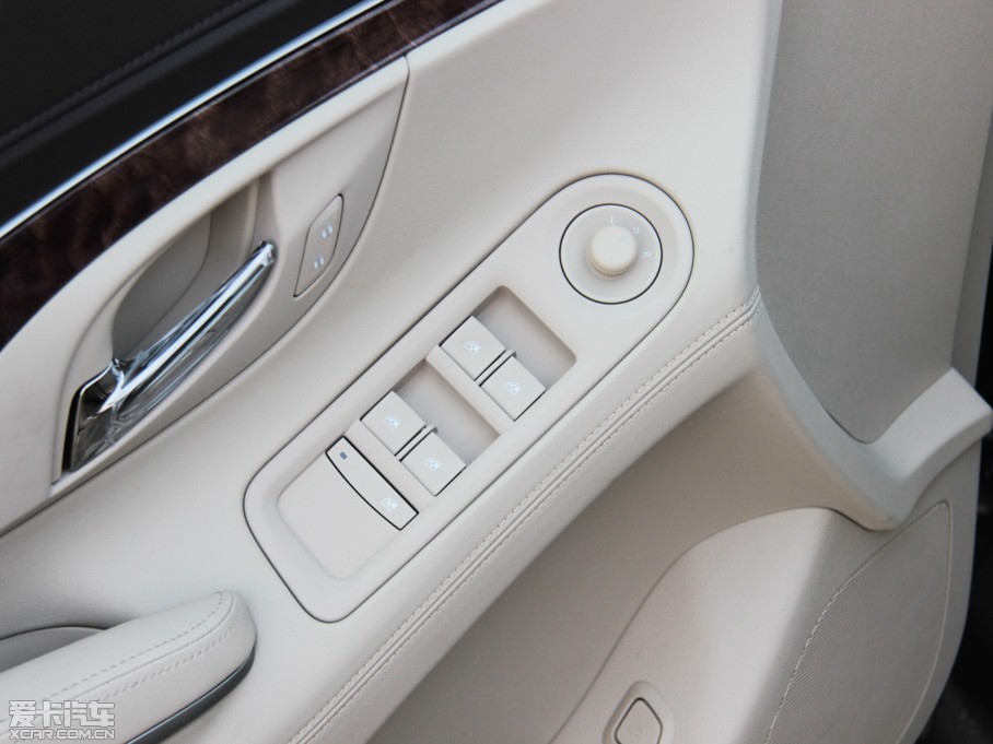 2013���Խ 2.4L SIDI�I�����m��