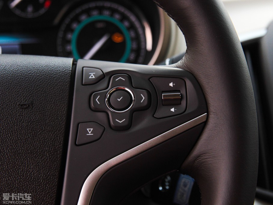 2013���Խ 2.4L SIDI�I�����m��