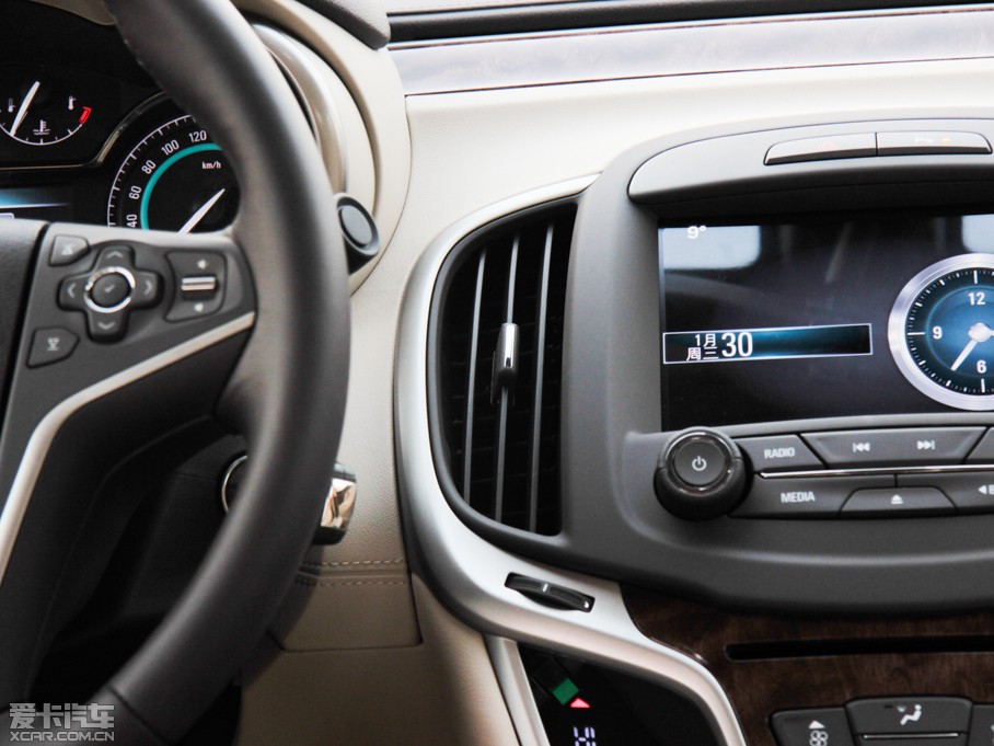 2013���Խ 2.4L SIDI�I�����m��