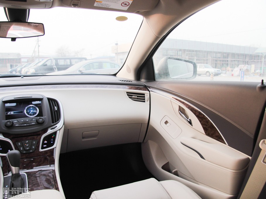 2013���Խ 2.4L SIDI�I�����m��