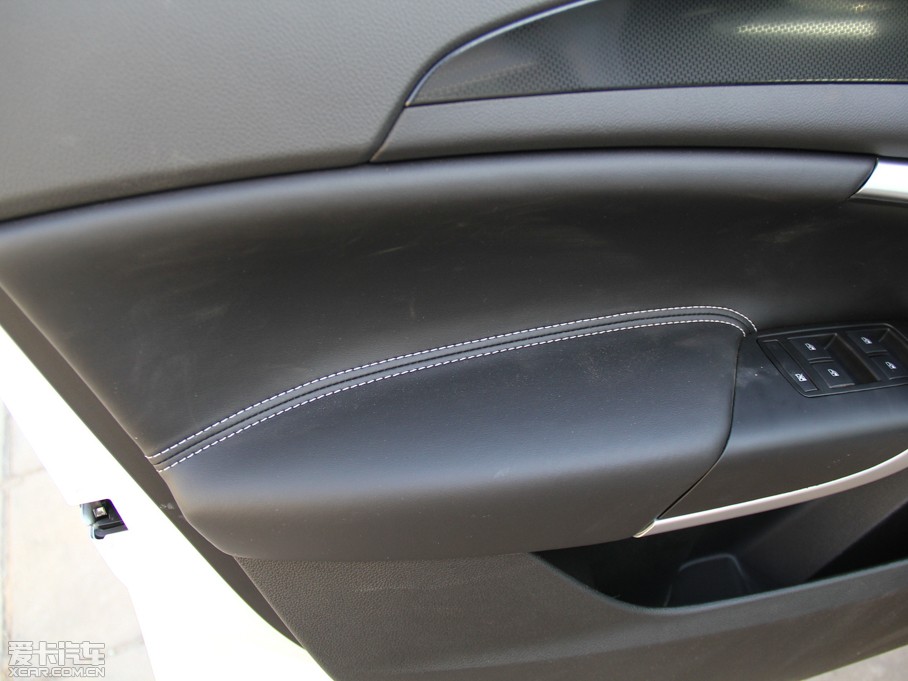 2014����� 1.6T �ԄӾ�Ӣ���g(sh��)��