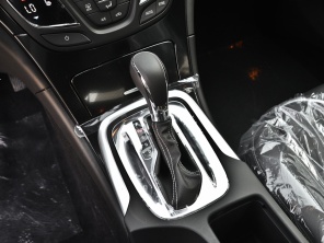 上海通用別克2014款君威