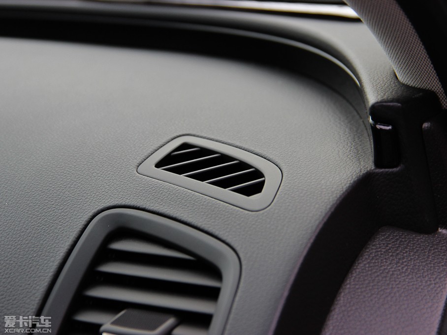 2014�����GS 2.0T �v���\(y��n)�Ӱ�