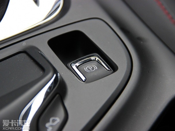 上海通用別克2014款君威GS