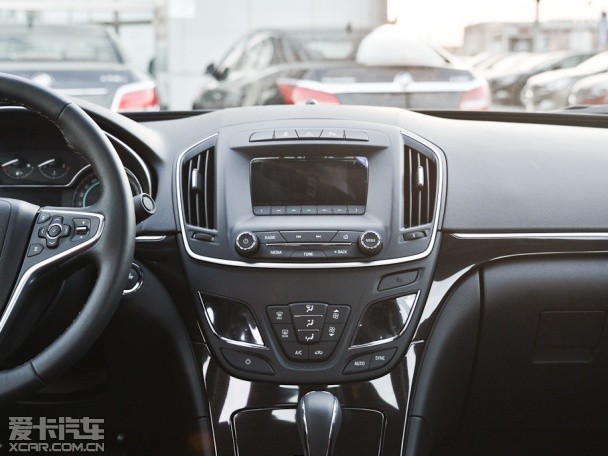 上海通用別克2014款君威GS