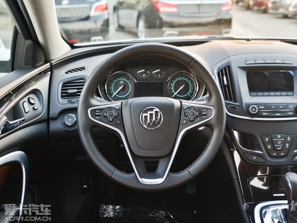 上海通用別克2014款君威GS