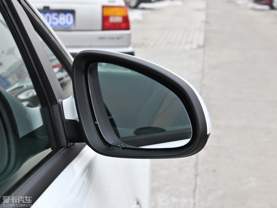 2014��Ӣ��XT 1.6T �r���\����