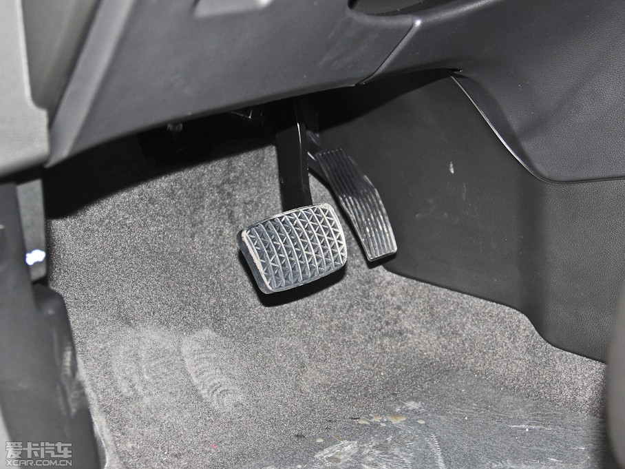 2014��Ӣ��XT 1.6T �r���\����