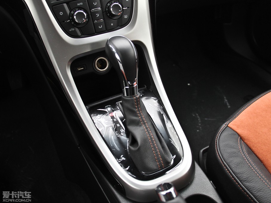 2014ӢXT 1.6T r\