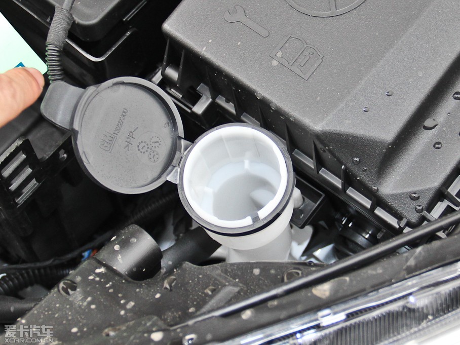 2014��Ӣ��XT 1.6T �r���\����