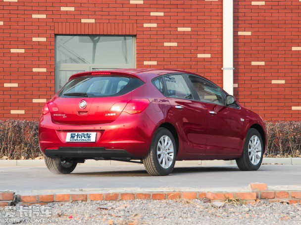 上海通用別克2014款英朗XT