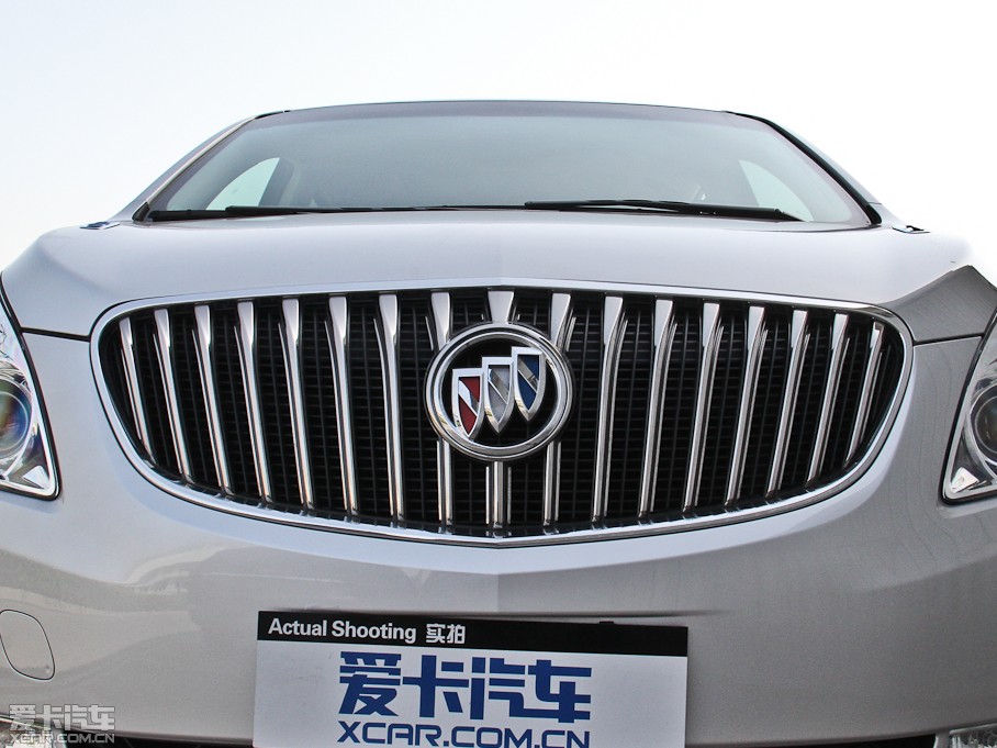 2014eGL8 ES 3.0L GTŰ