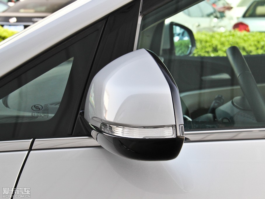 2014eGL8 ES 3.0L GTŰ