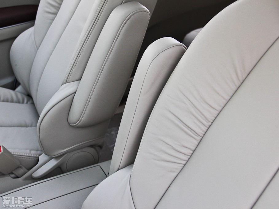 2014eGL8 ES 3.0L GTŰ