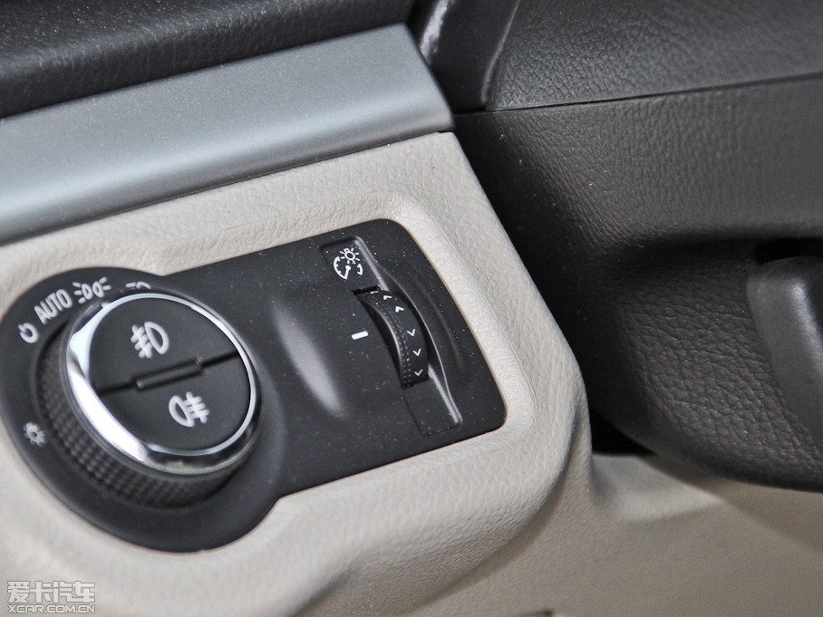 2014eGL8 ES 3.0L GTŰ