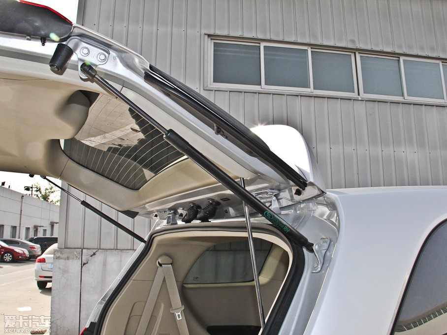 2014eGL8 ES 3.0L GTŰ