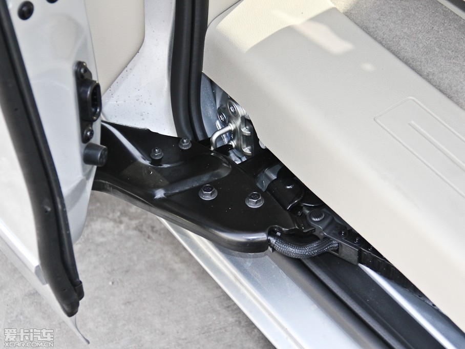 2014eGL8 ES 3.0L GTŰ