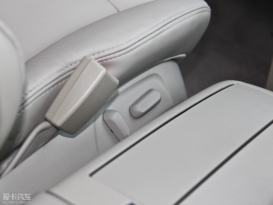 2014eGL8 ES 3.0L GTŰ