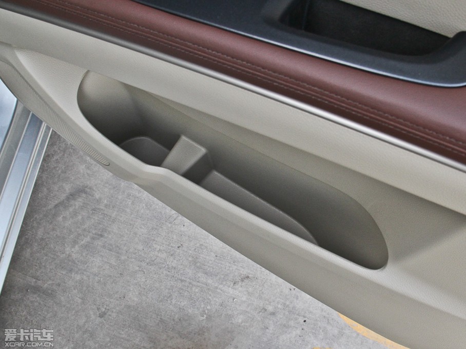 2014eGL8 ES 3.0L GTŰ