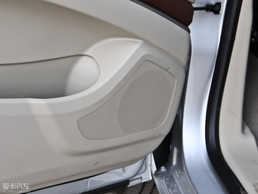 2014eGL8 ES 3.0L GTŰ